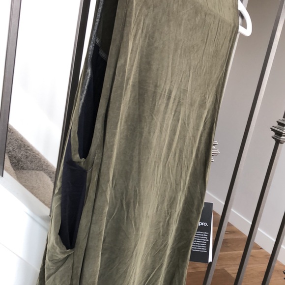 Extremely rare lululemon Alton Dress size 4 - Picture 3 of 4